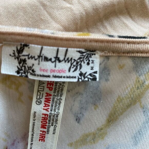 #139 FREE PEOPLE babe floral velvet bodysuit - Picture 13 of 14